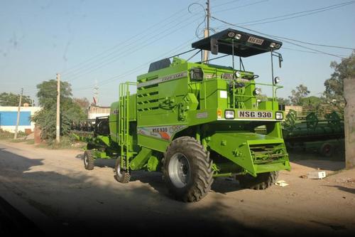 HARVESTER COMBINE