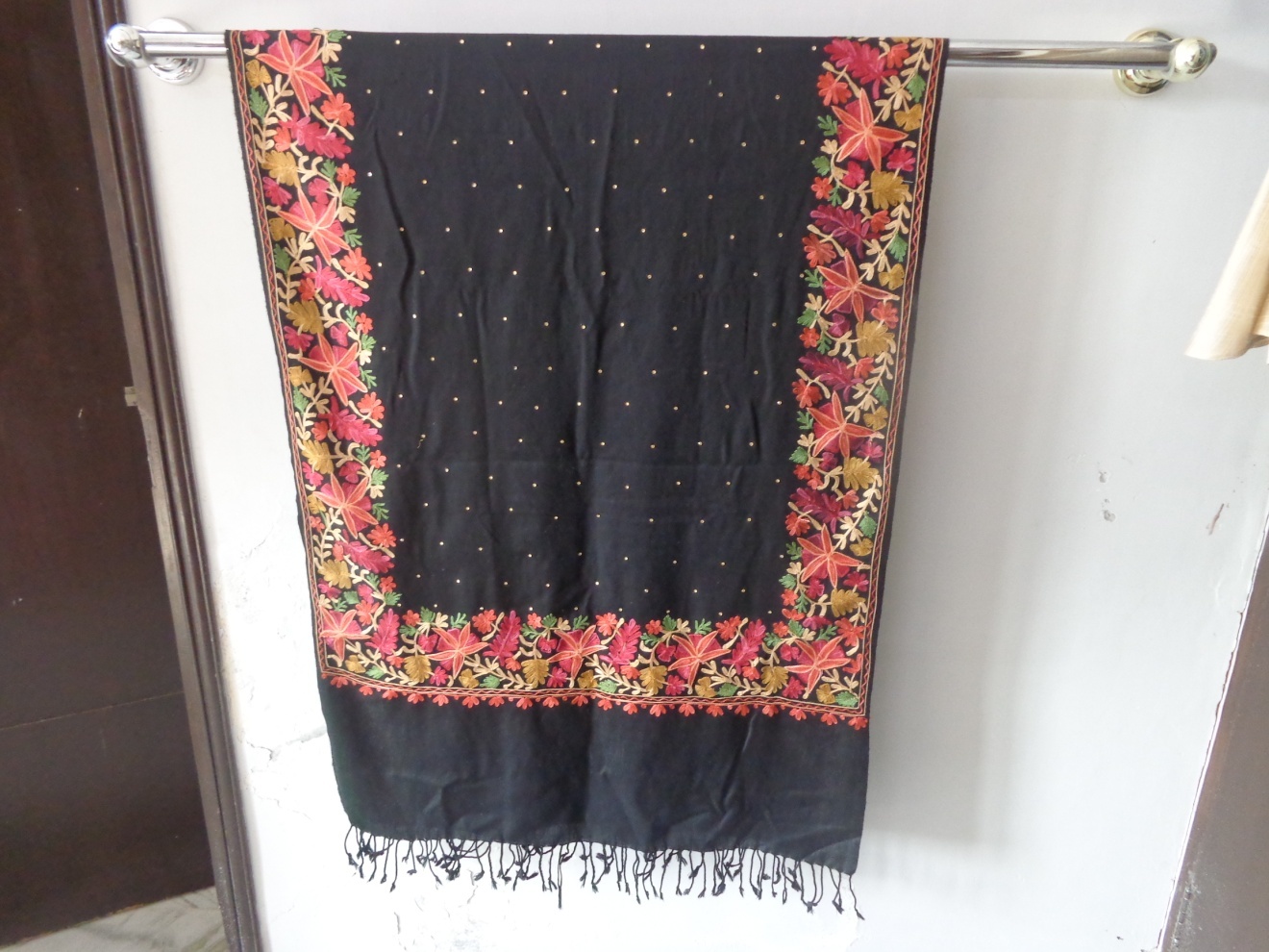 Wool Embroidery Stole