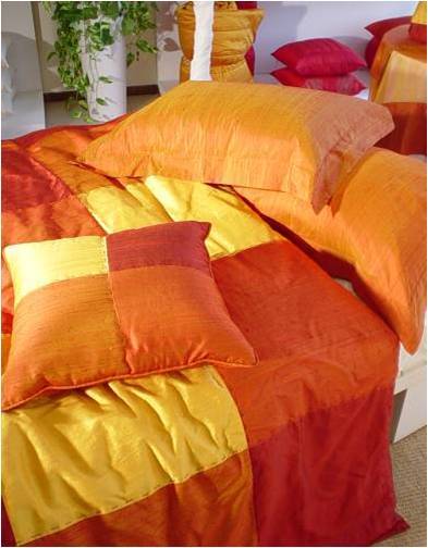 रेशमी बिस्तर