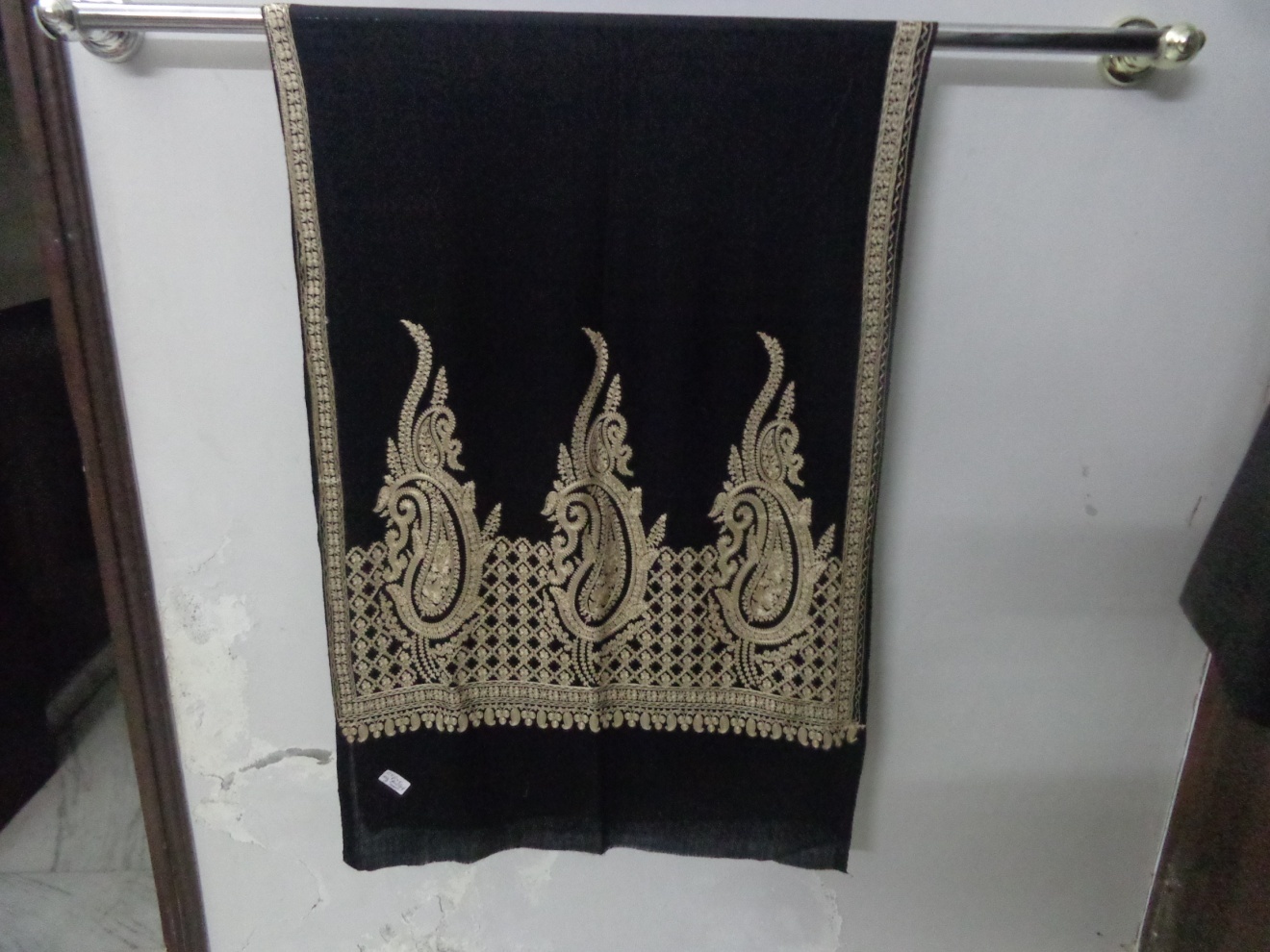 Wool Embroidery Stole