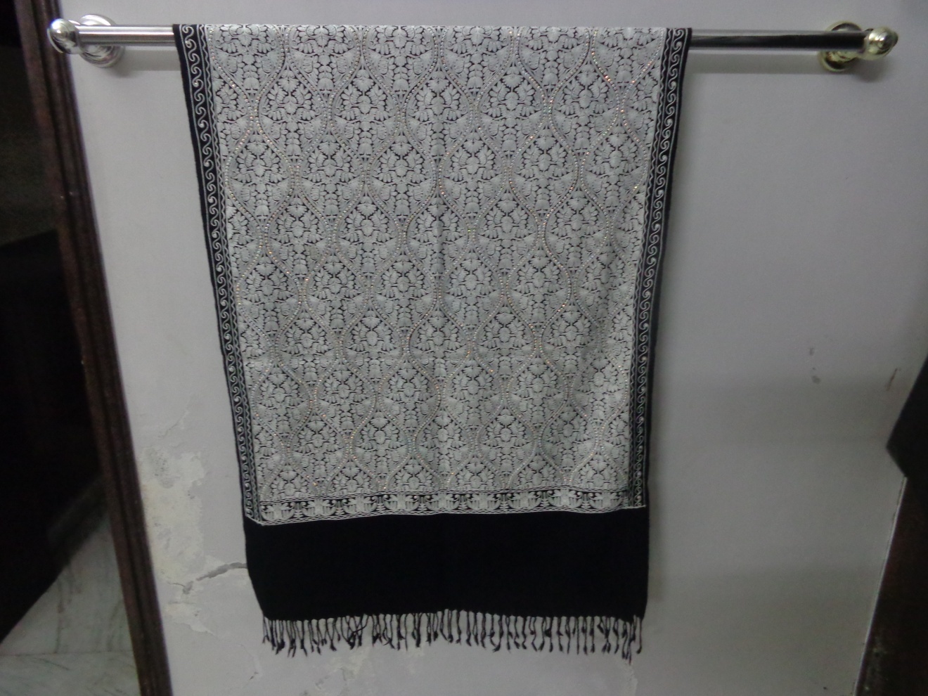 Wool Embroidery Stole
