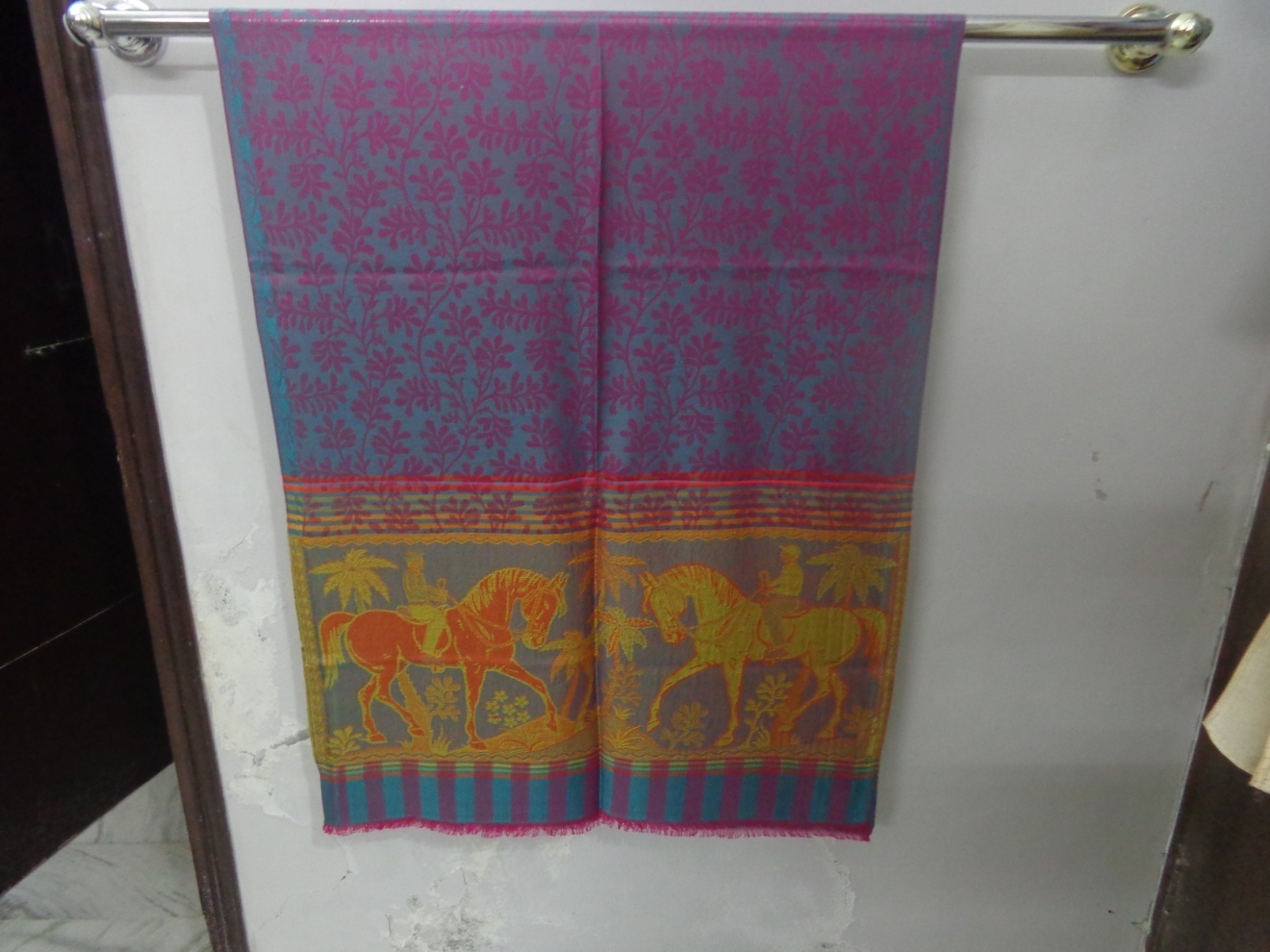 Woven Stole Assorted Design