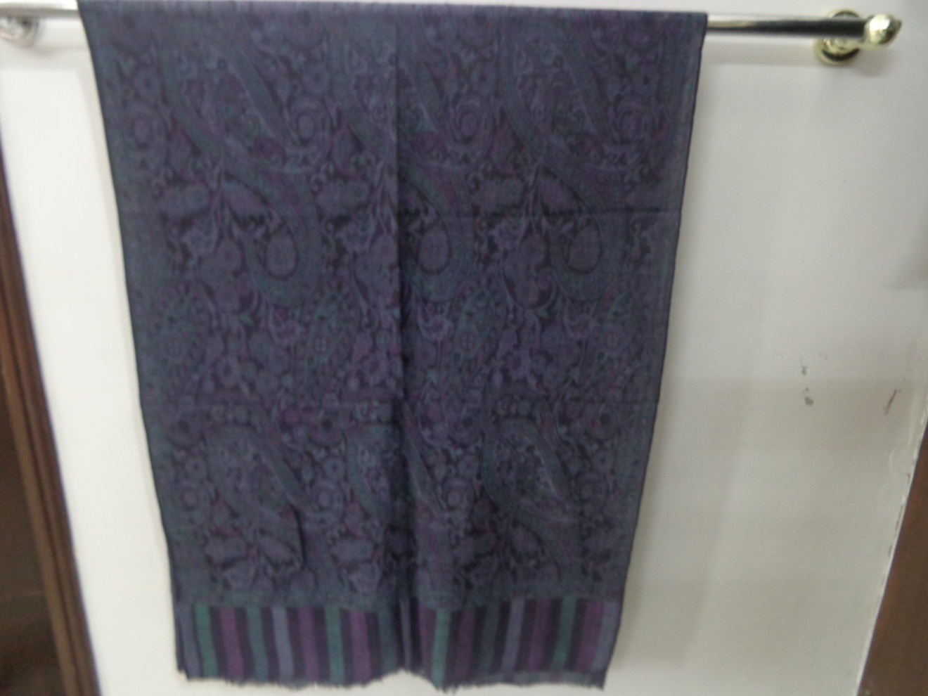 Fine Wool Stoles - 70x180 Cm Grey, Plain Weave | Soft Texture, Luxurious Feel, Warmth, Versatile Style