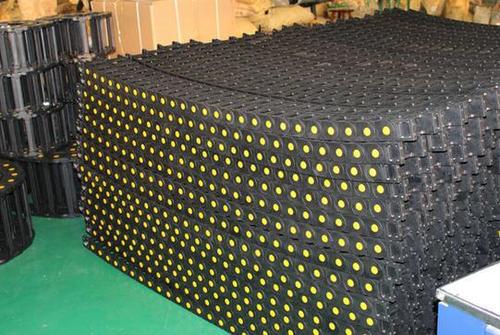 प्लास्टिक सीएनसी ड्रैग चेन