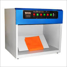 रंग मिलान कैबिनेट