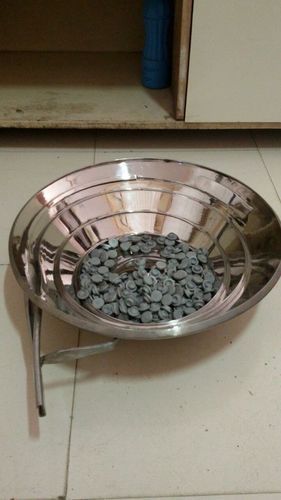 बाल्टी का कंपन करने वाला उपकरण