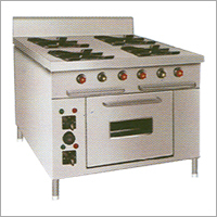 ओवन के साथ फोर बर्नर एप्लीकेशन: कुकिंग