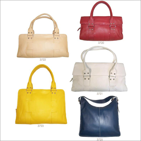 महिलाओं के हैंड बैग