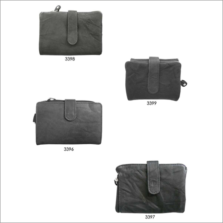 चमड़े के हैंड बैग