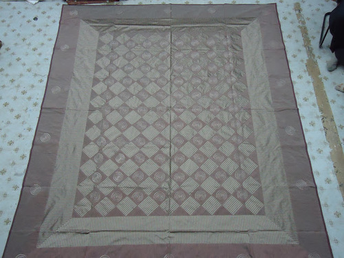 हैंड मेड बेडशीट