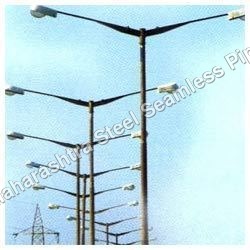 माइल्ड स्टील स्टेप्ड स्ट्रीट पोल