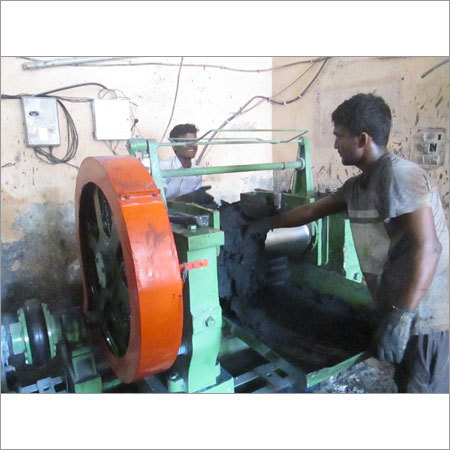 निर्माण संयंत्र