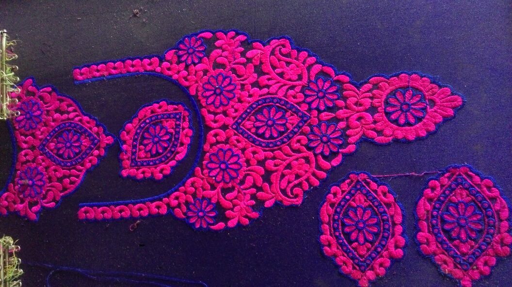 Designer Neck Patch Lace