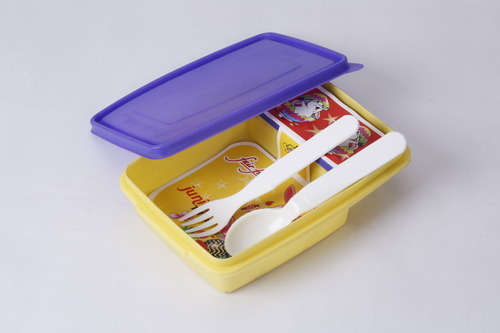 स्कूल टाईम टिफ़िन बॉक्स