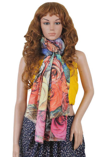 डिजाइनर ऊनी स्कार्व्स