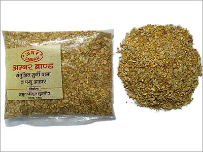 फीड सप्लीमेंट्स