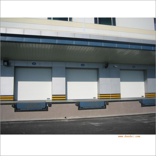 ओवरहेड सेक्शन डोर