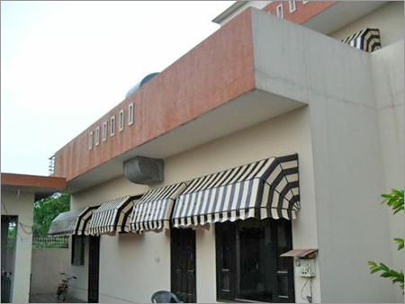 बाहर के लिए छायादार कपड़े