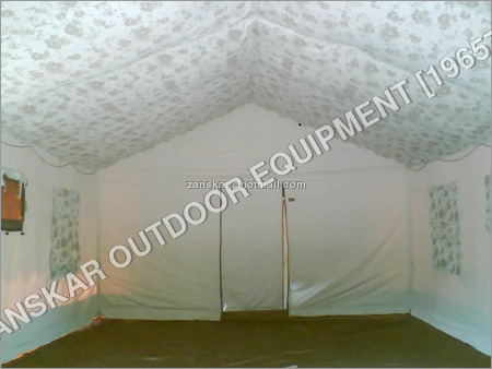 डीलक्स टेंट