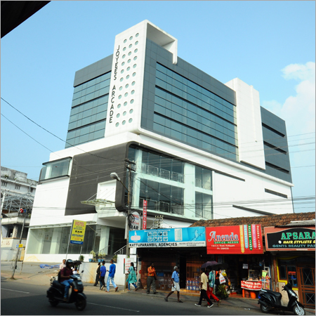 फ्रेमलेस ग्लेज़िंग सेवाएँ