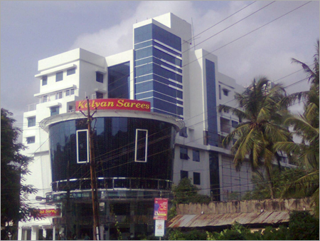 संरचनात्मक ग्लेज़िंग सेवाएँ