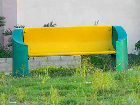 गार्डन सोफा