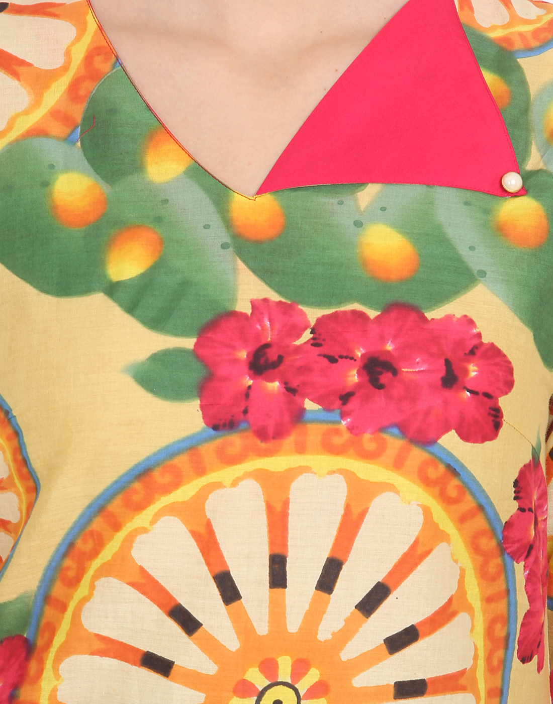 Buttoned Smart Fold On Neck Kurti