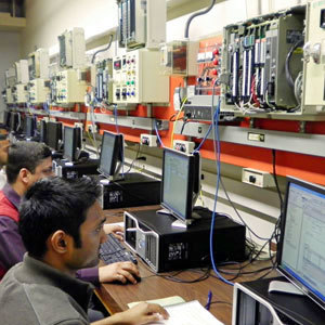 पीएलसी प्रोग्रामिंग