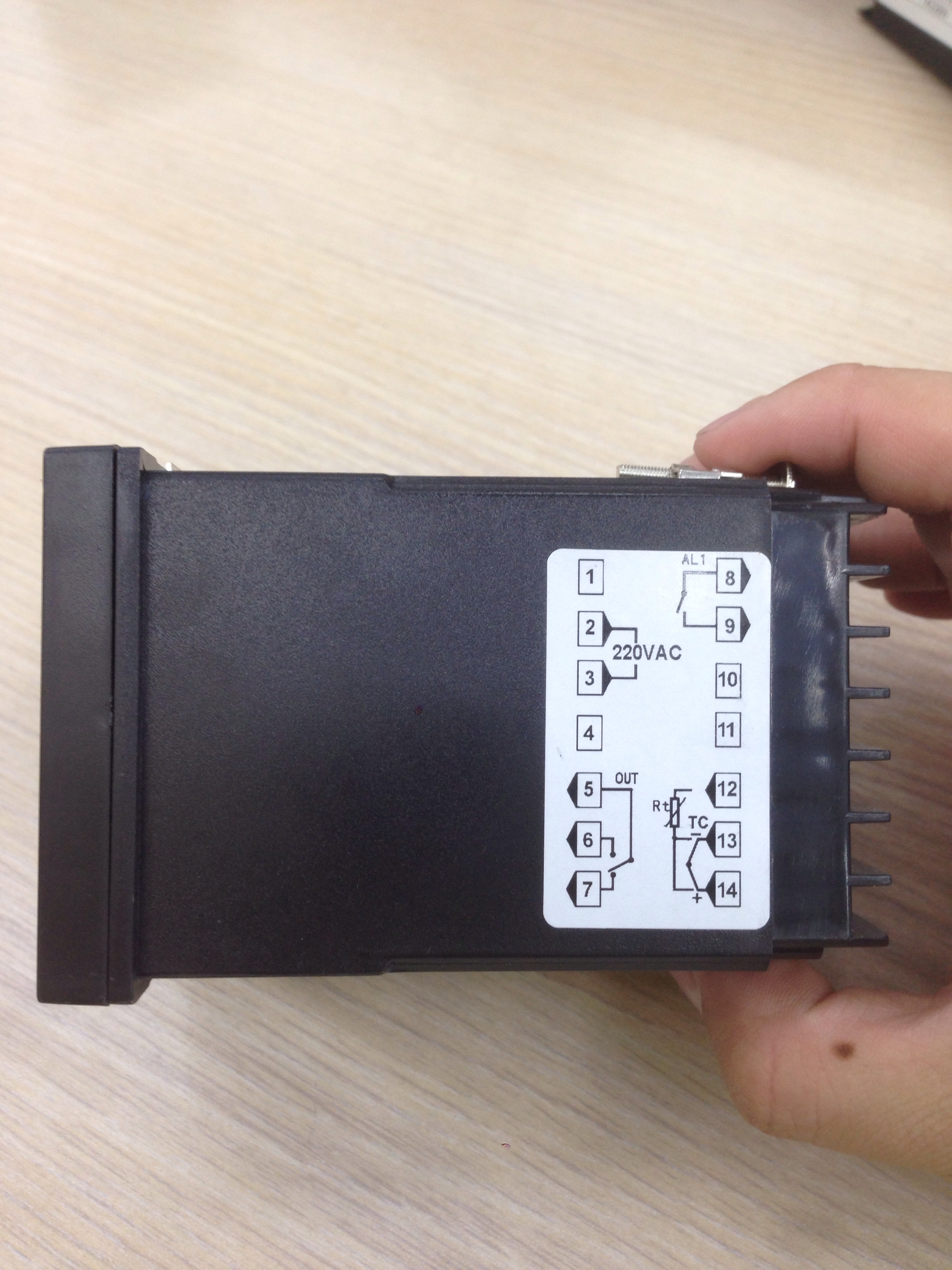 Digital Temperature Controllers