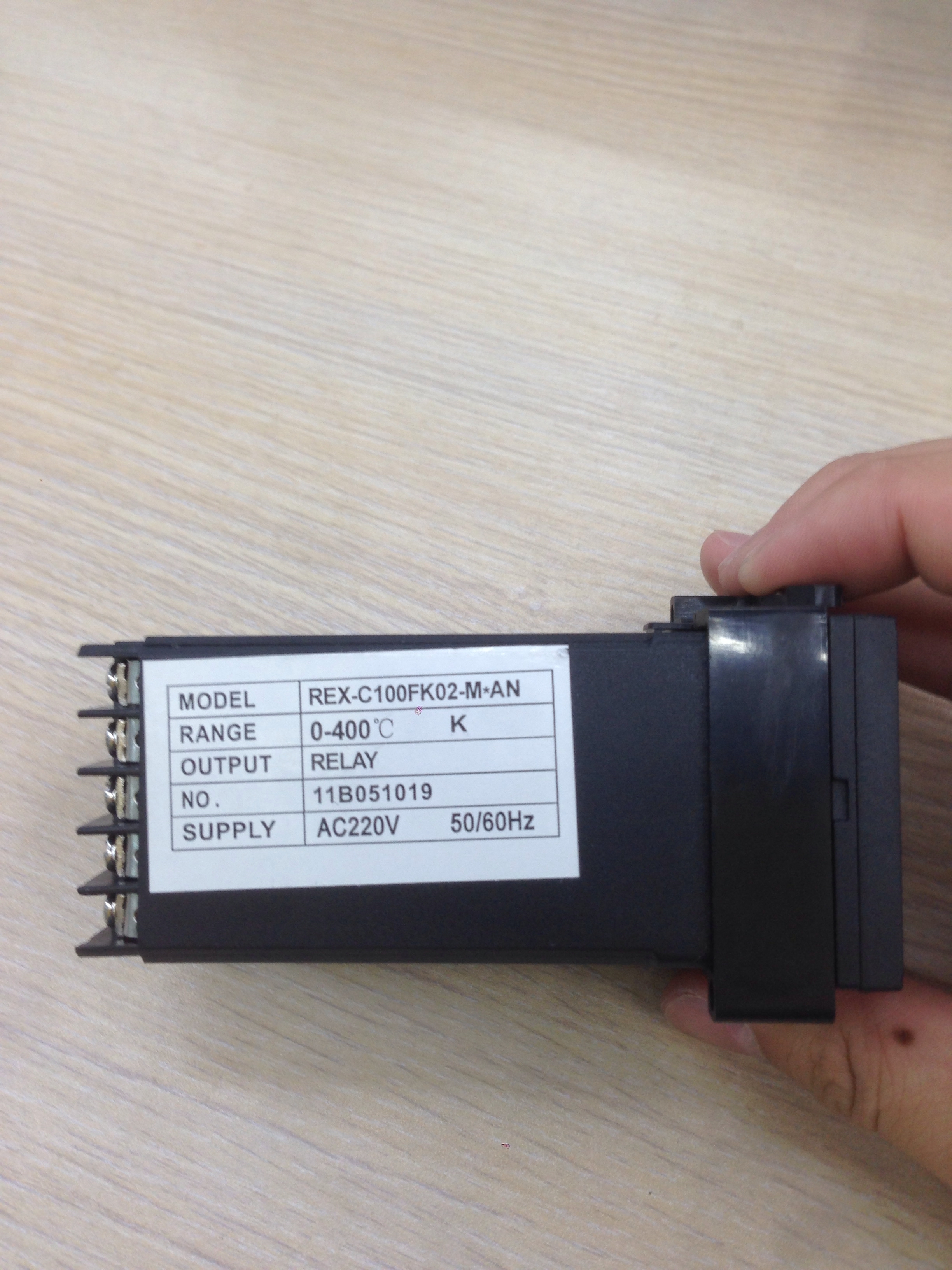 Digital Temperature Control Instrument