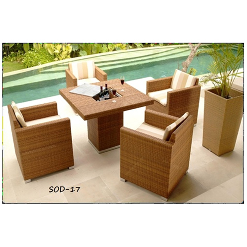 रतन खाने की मेज सेट