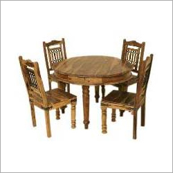 लकड़ी का भोजन कक्ष टेबल