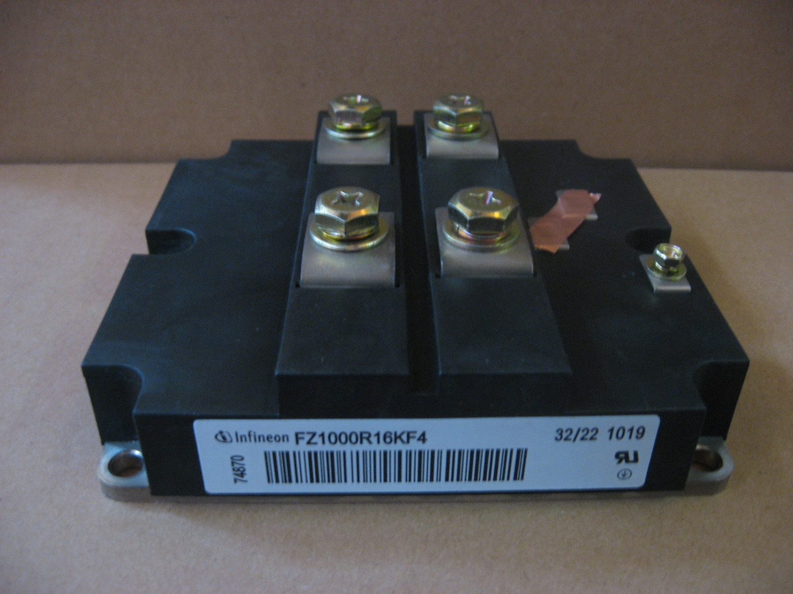 Fz1200r16kf4 Igbt Module - 1200v Rated Voltage, 10 Cm Size, Black Color | 90 Days Warranty, Designed For Ups Applications