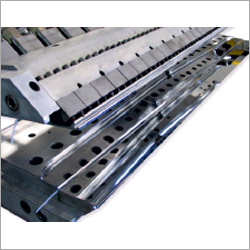 शीट एक्सट्रूज़न मर जाता है