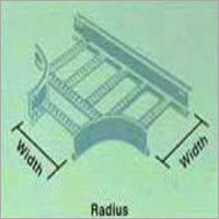 हवा के प्रवाह के लिए उपयुक्त, छिद्रित स्वरूप वाले सीढ़ी प्रकार के केबल ट्रे।