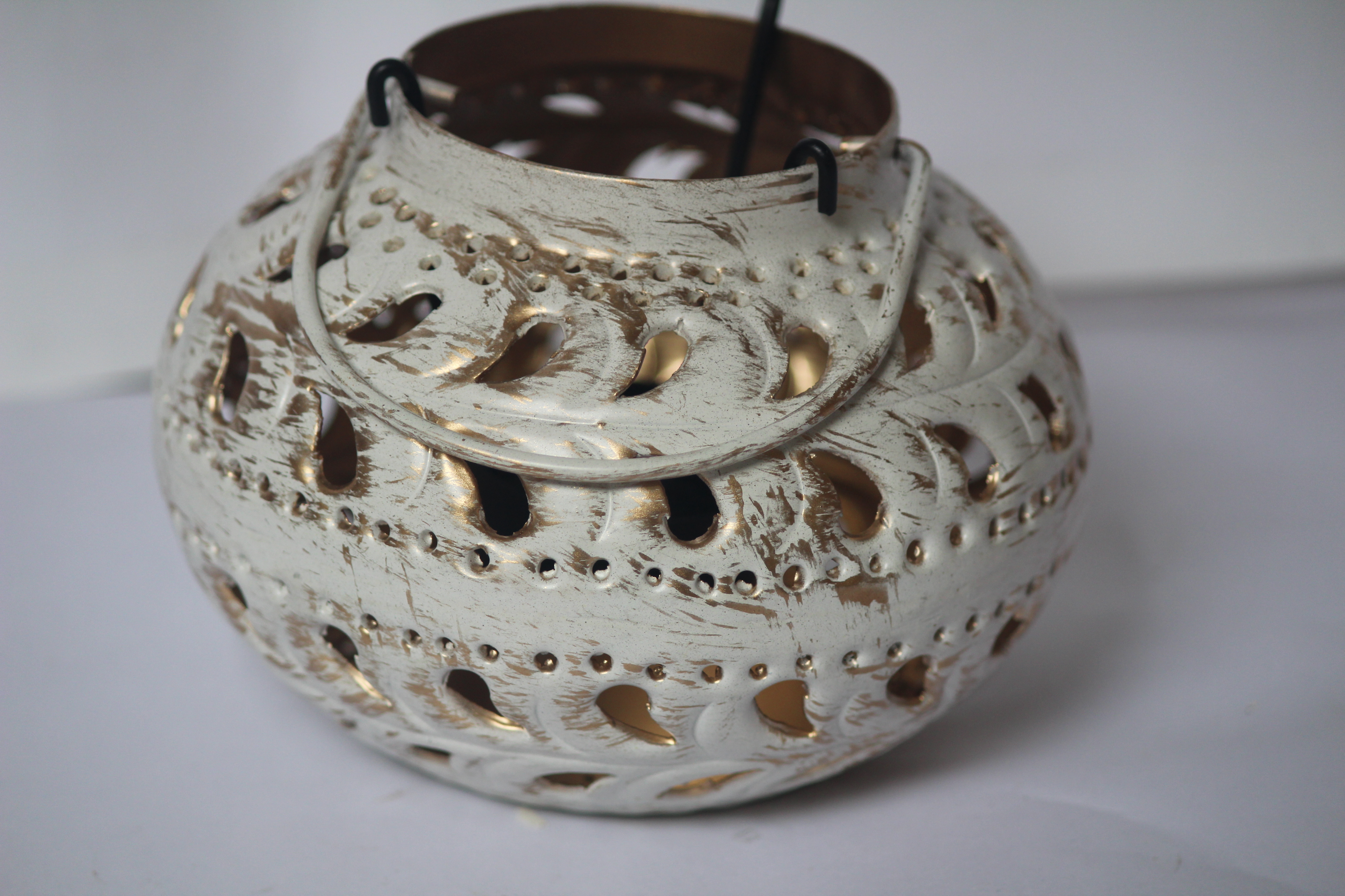Carving Hanging Votive