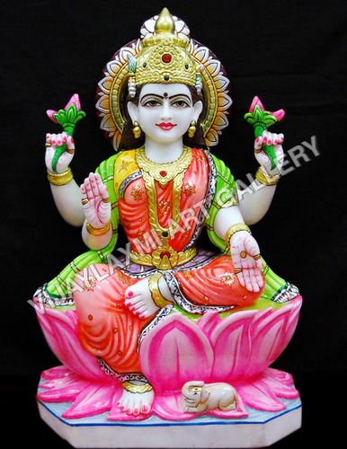 मा लक्ष्मी की मूर्ति