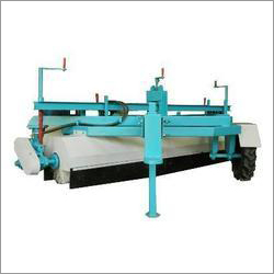 ट्रैक्टर लिंकड हाइड्रॉलिक रोड स्वीपर