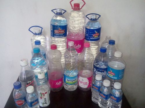 पीने के पानी की बोतल लेबल