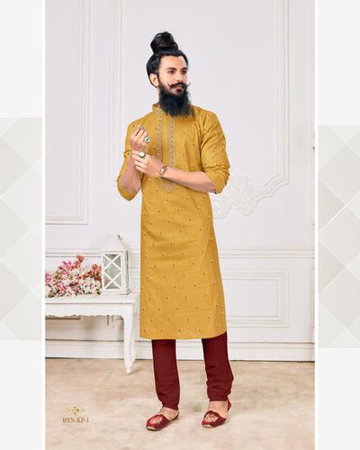पुरुषों के लिए पीला कुर्ता पायजामा