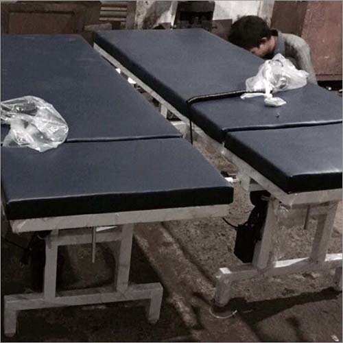 फिजियोथेरेपी ट्रीटमेंट काउचेस