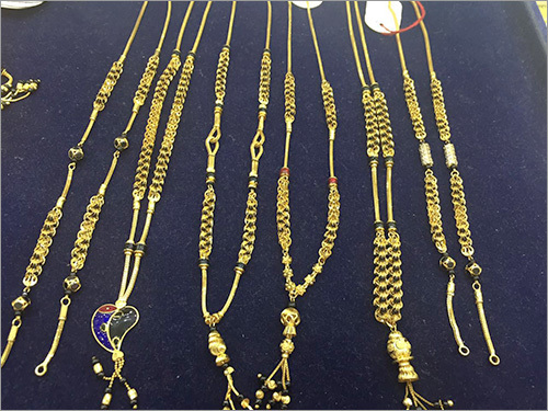 डिजाइनर सोने की चेन