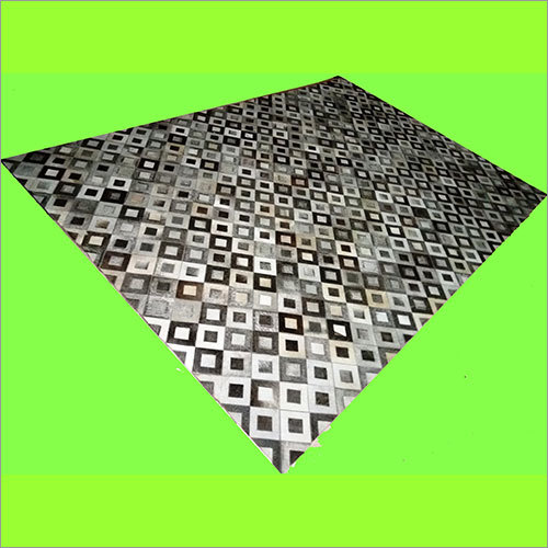 चमड़े का शैगी कालीन