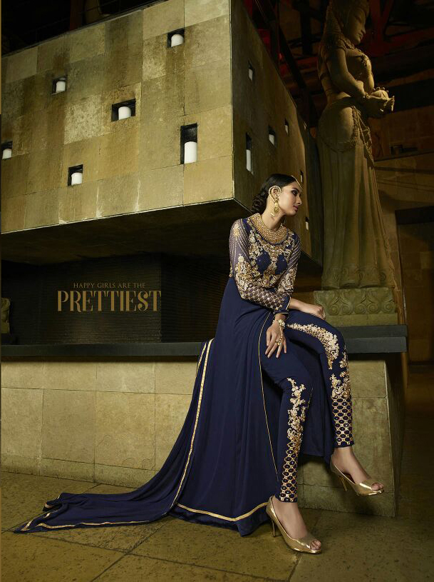 Latest Stylish Party Wear Saree