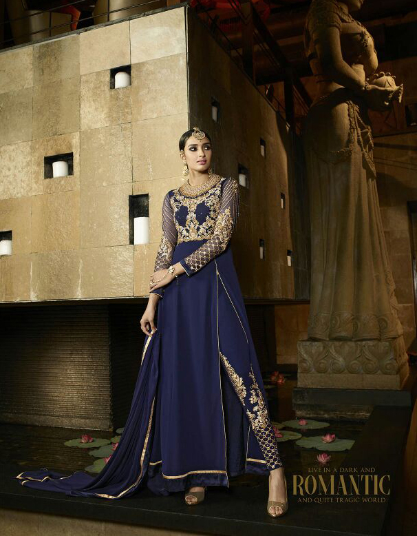Latest Stylish Party Wear Saree