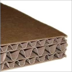 चौड़े फ्लूट वाले लहरदार बॉक्स