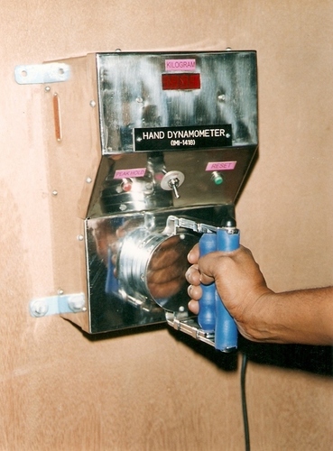 हैंड-ग्रिप डायनामोमीटर (डिजिटल, वॉल माउंटिंग)