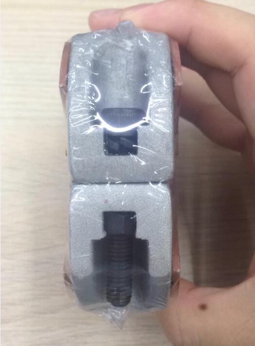 Four Core Piercing Connector