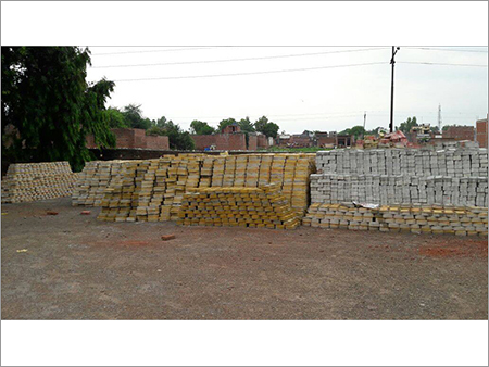 आपस में जुड़े हुए कंक्रीट ब्लॉक