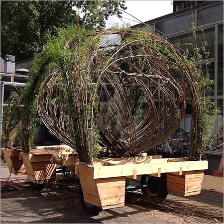 आर्बर स्कल्प्चर हट्स